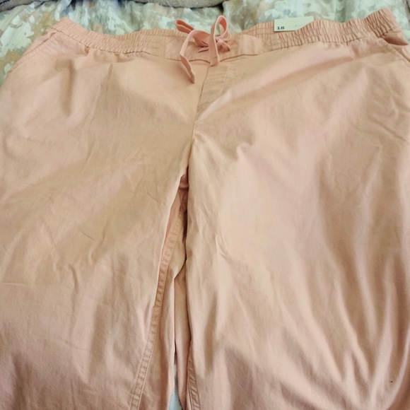 NWT Old Navy ankle length cuffed pants - Picture 1 of 3